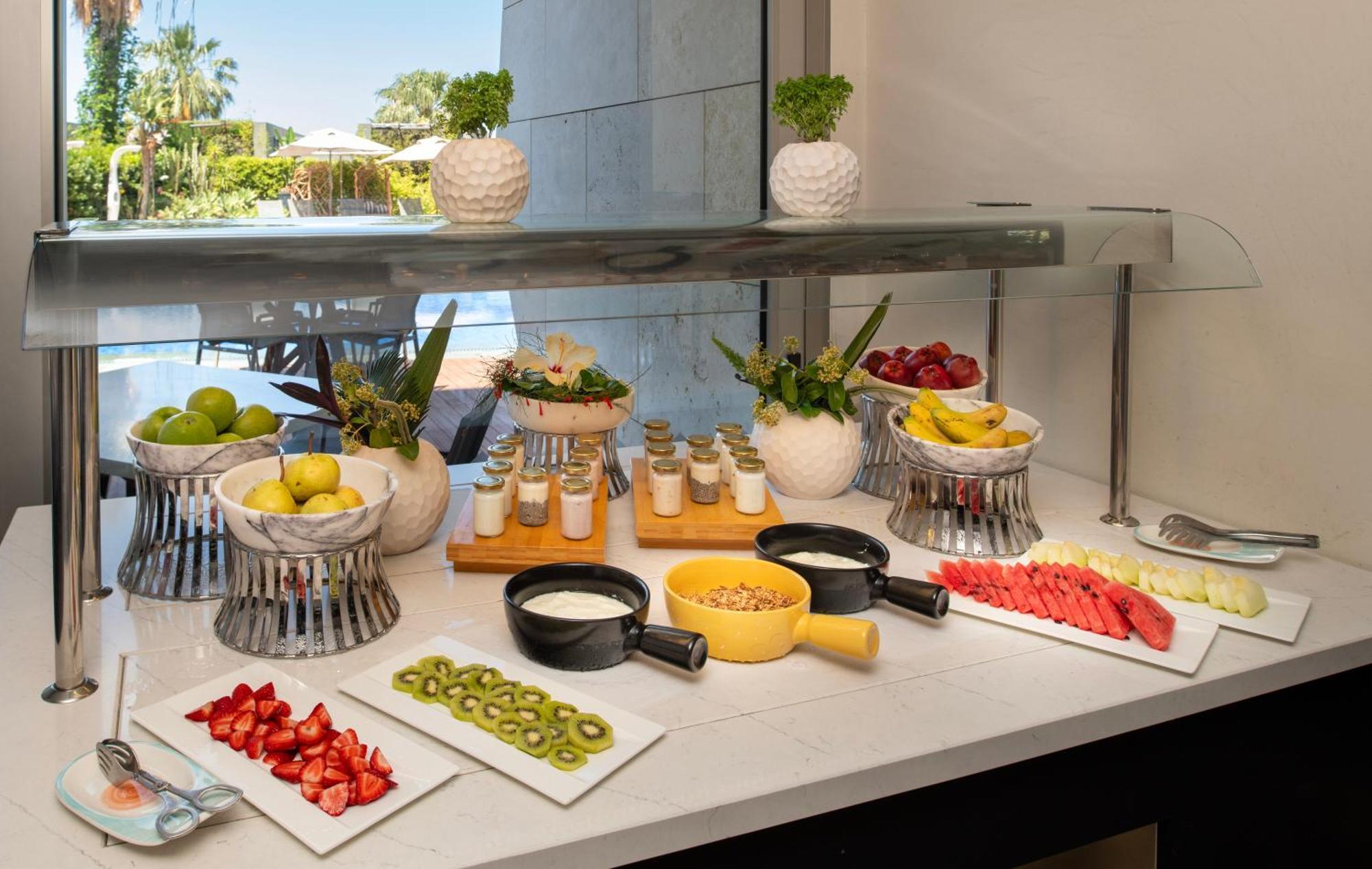 Swissotel Resort Bodrum Beach Тургутрейс Екстериор снимка