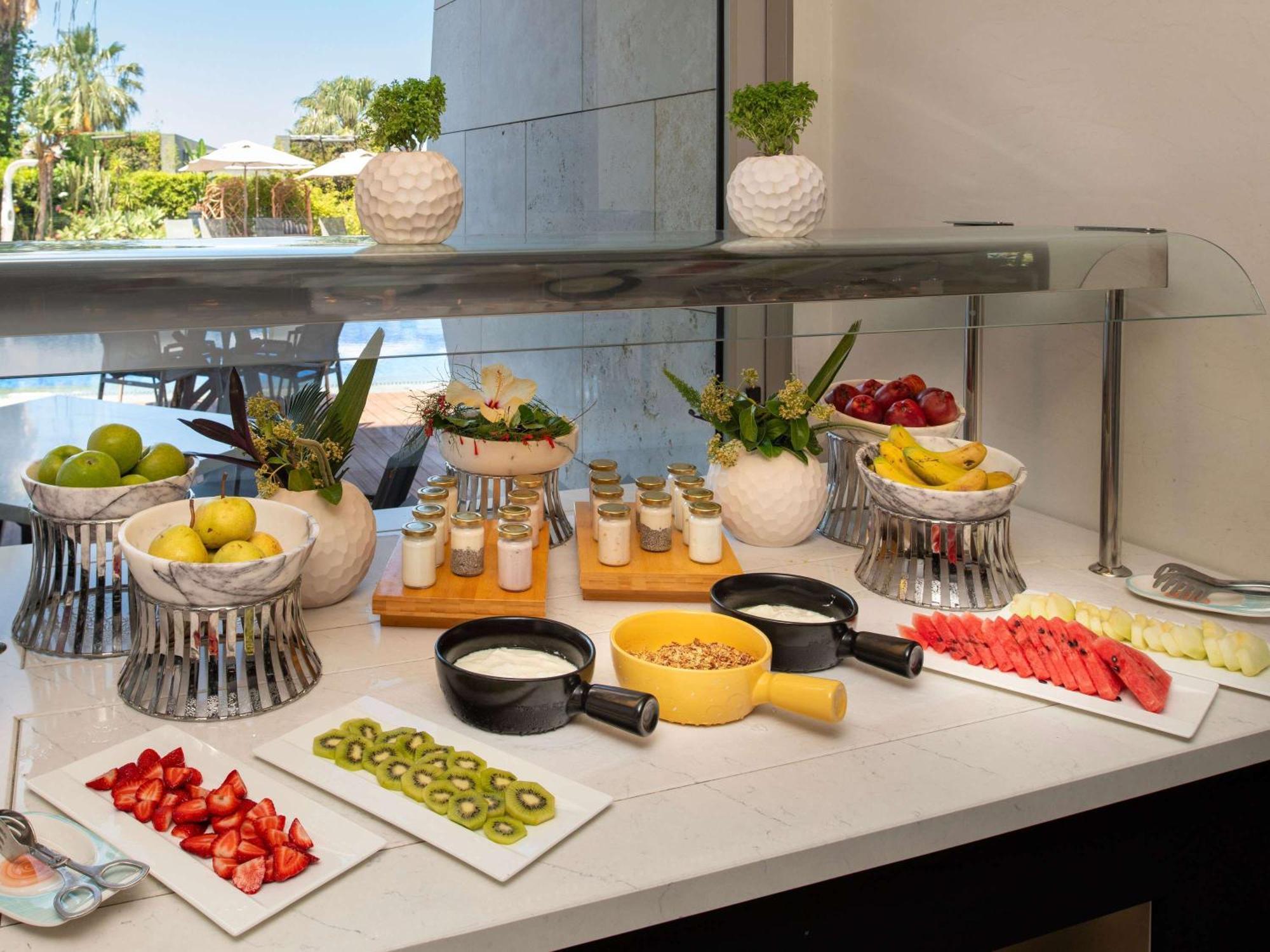 Swissotel Resort Bodrum Beach Тургутрейс Екстериор снимка